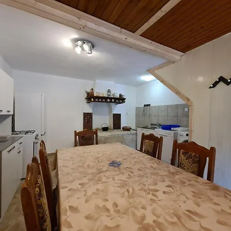 Fuer 6 Personen Ca 90 Qm In Krnica, Istrien Bucht Von Rasa * 卡尼卡