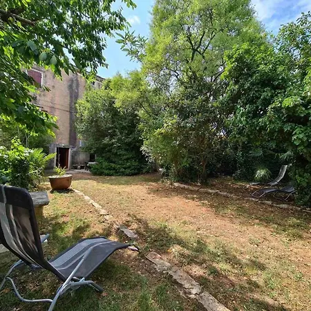 Ferienhaus Fuer 6 Personen Ca 90 Qm In Krnica, Istrien Bucht Von Rasa Krnica